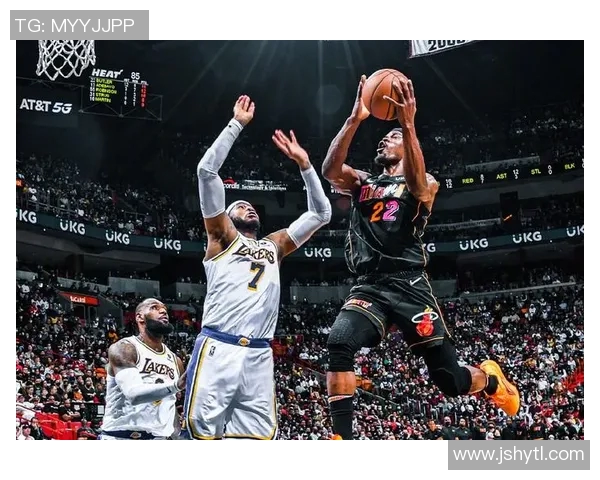 湖人主场逆转热火成功反弹终结三连败迎来胜利曙光